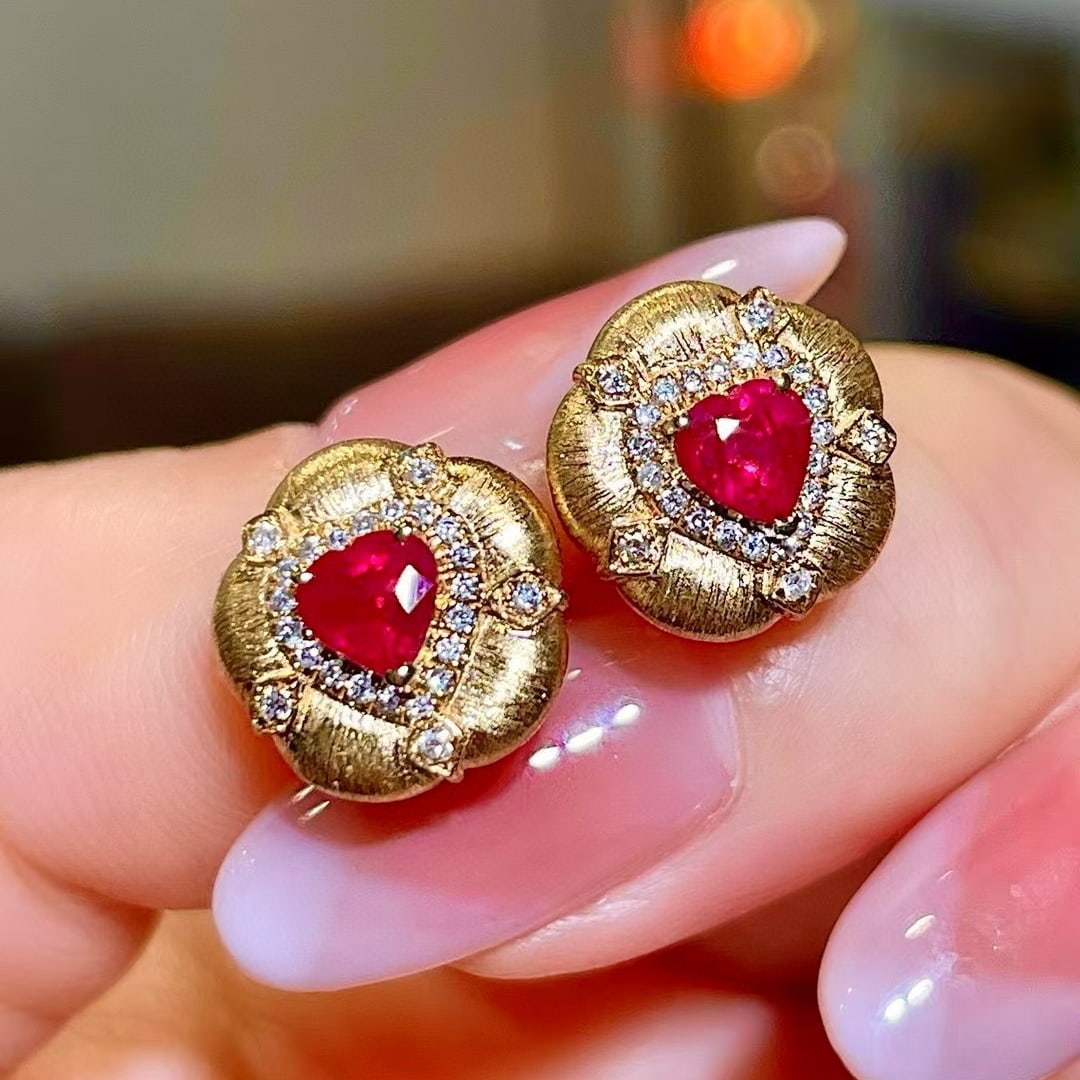 14k Gold 0.98 Ctw Natural Ruby & Diamond Earrings: Ref:230957245 // gold content:14k gold // main gemstone:ruby // shape:heart // carat weight:0. 82ct // color:pigeonblood red // treatment:natural // // adjacent gemstone 2 : diamond // shape:round