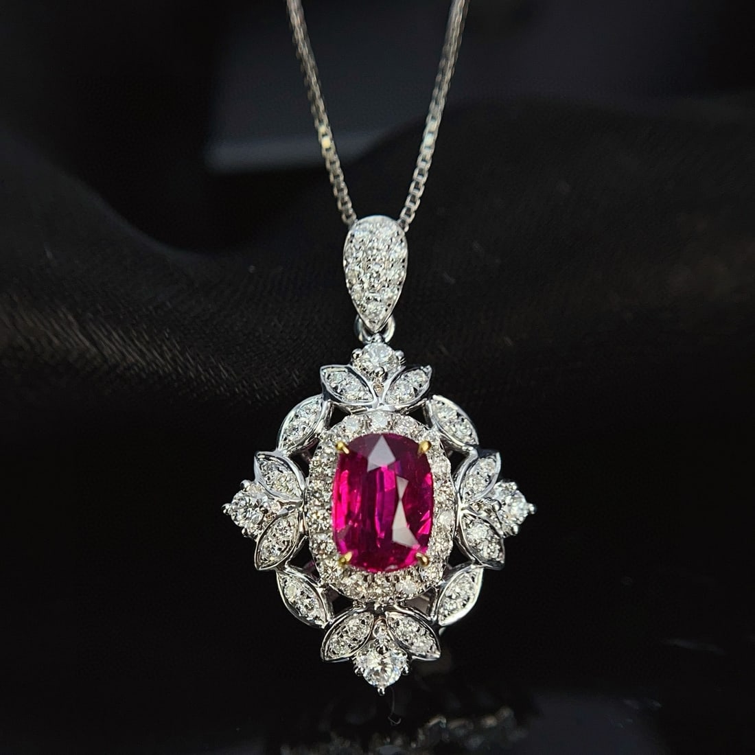 14k Gold 1.53 Ctw Natural Ruby & Diamond Pendant( Without Chain ) (1 of 8)
