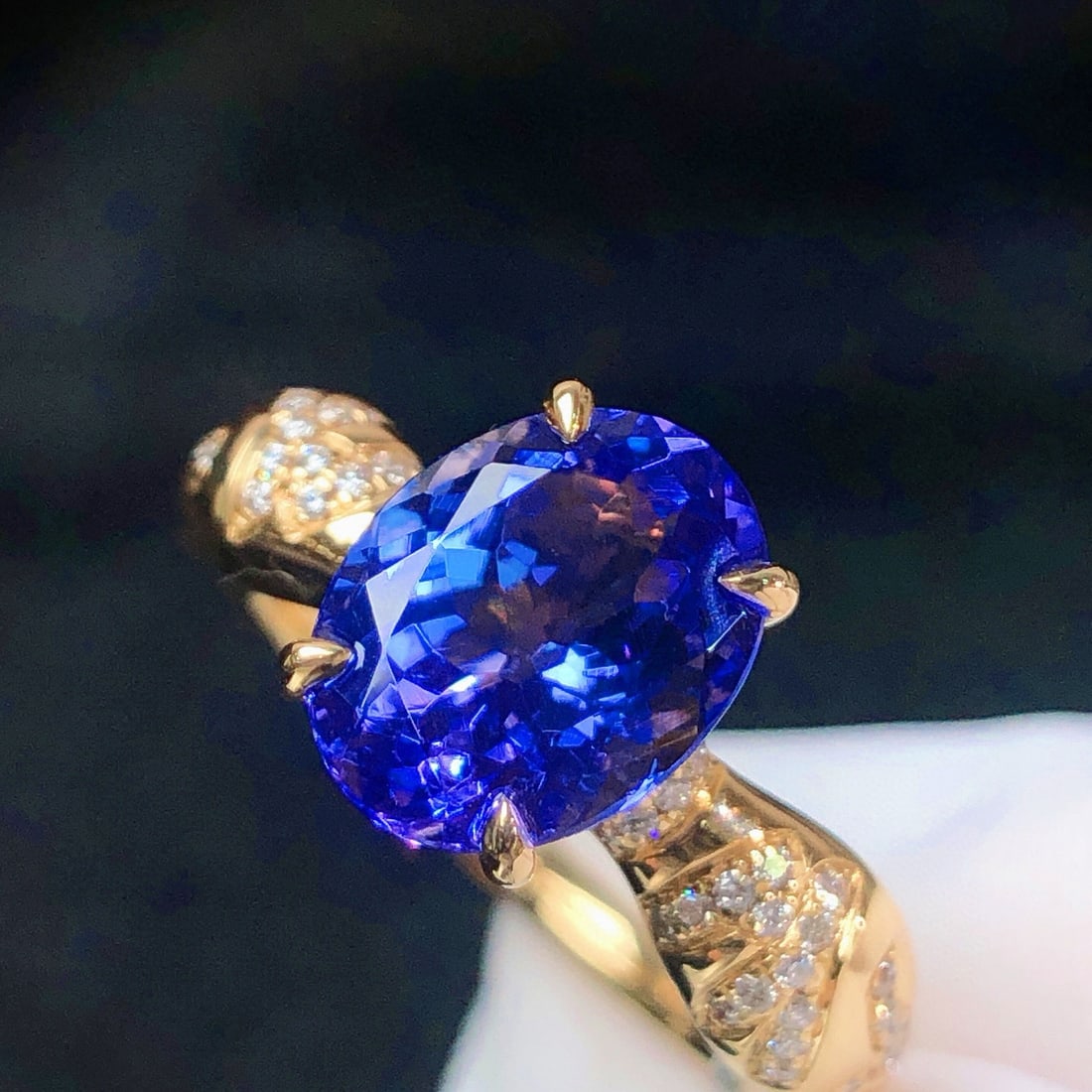 14k Gold 2.82 Ctw Natural Tanzanite & Diamond Ring (1 of 9)