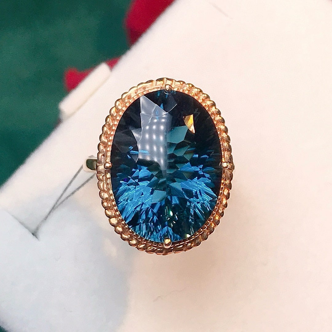 14k Gold 16.05 Ct Natural Topaz Ring (1 of 7)