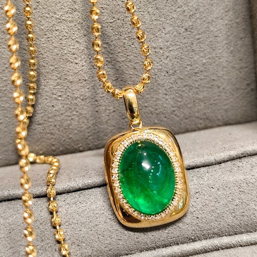 14k Gold 4.38 Ctw Vivid Green Natural Emerald & Diamond Pendant( Without Chain ): Ref:230958087 // gold content:14k gold // main gemstone:emerald // shape:oval // carat weight:4. 20ct // color:vivid green // treatment:natural // // adjacent gemstone 2 : diamond // shape:round // ca