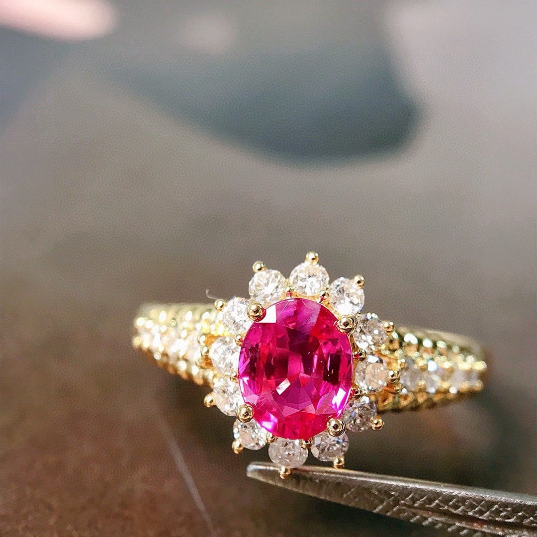 14k Gold 1.06 Ctw Natural Ruby & Diamond Ring: Ref:230958109 // gold content:14k gold // ring size:7. 25us // // main gemstone:ruby // shape:oval // carat weight:0. 71ct // color:red // treatment:natural // // adjacent gemstone 2 : diamond //