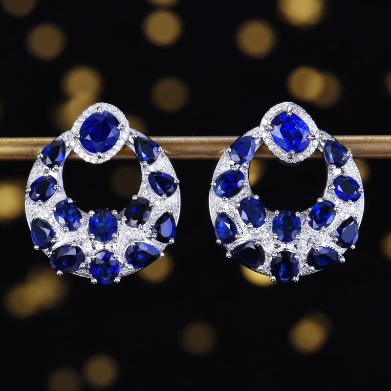 14k Gold 7.53 Ctw Vivid Blue Natural Sapphire & Diamond Earrings: Ref:230958114 // gold content:14k gold // main gemstone:sapphire // shape:multiply // carat weight:7. 12ct // color:vivid blue // treatment:natural // // adjacent gemstone 2 : diamond // number of
