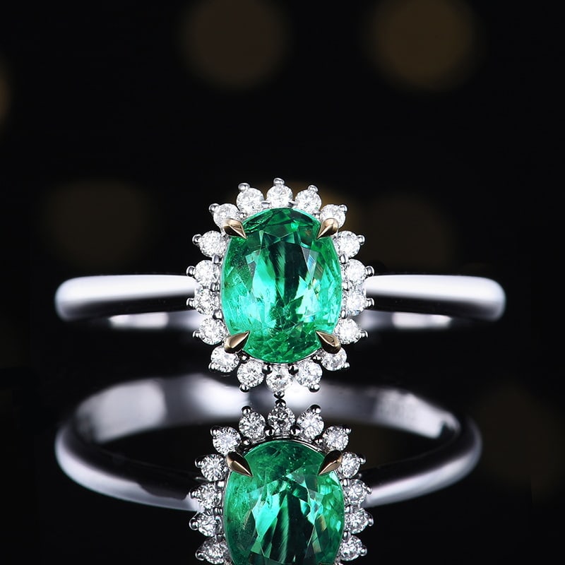 14k Gold 1.06 Ctw Natural Emerald & Diamond Ring (1 of 7)