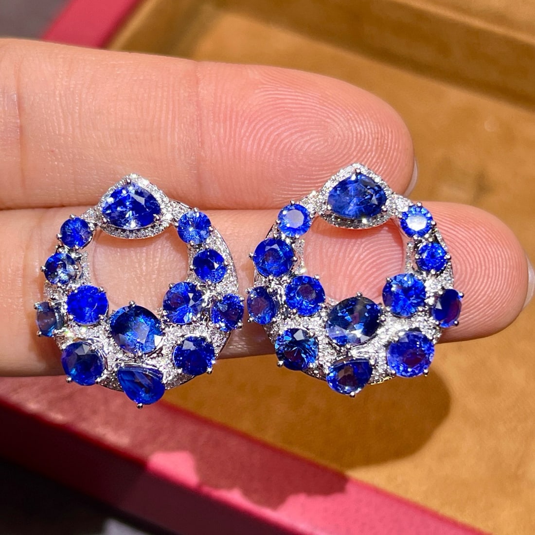 14k Gold 9.5 Ctw Natural Sapphire & Diamond Earrings: Ref:230958157 // gold content:14k gold // main gemstone:sapphire // shape:multiply // carat weight:9. 1ct // color:royal blue // treatment:natural // // adjacent gemstone 2 : diamond // number of ston