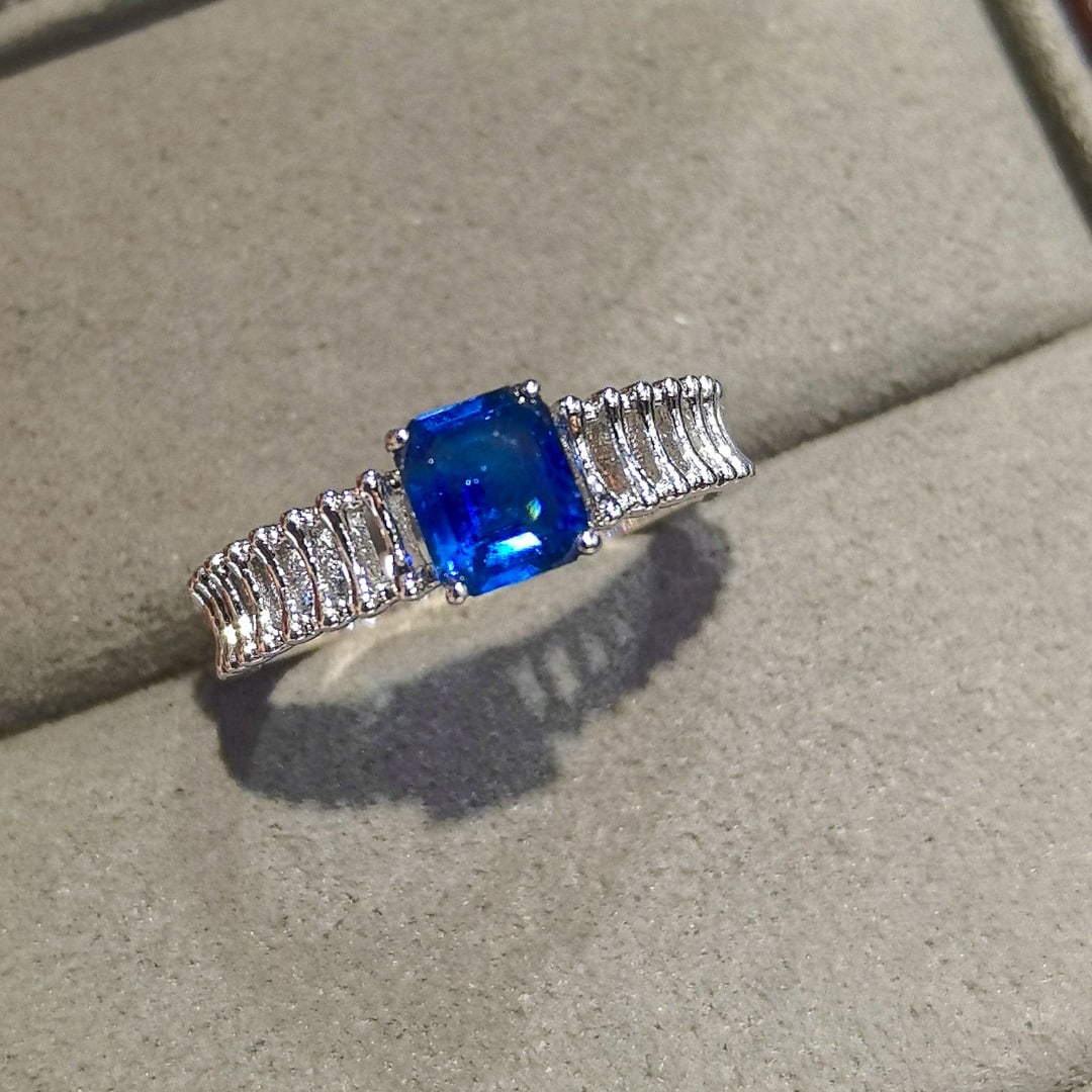 14k Gold 0.95 Ct Natural Sapphire Ring: Ref:230958174 // gold content:14k gold // ring size:7. 25us // // main gemstone:sapphire // shape:octagonal // carat weight:0. 95ct // color:blue // treatment:natural // Condition: NewLow Estimate: