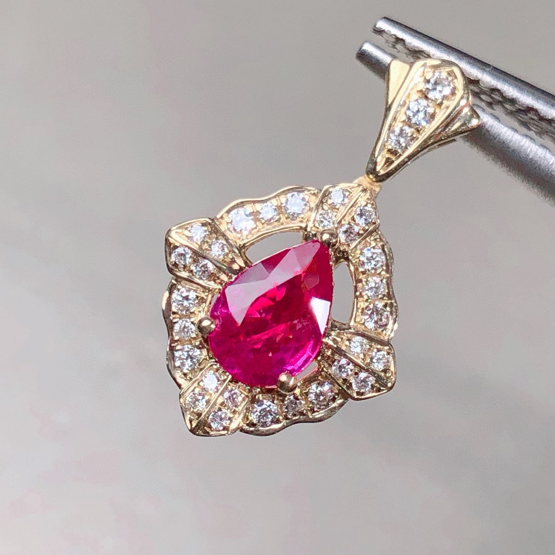 14k Gold 0.56 Ctw Natural Ruby & Diamond Pendant( Without Chain ) (1 of 5)