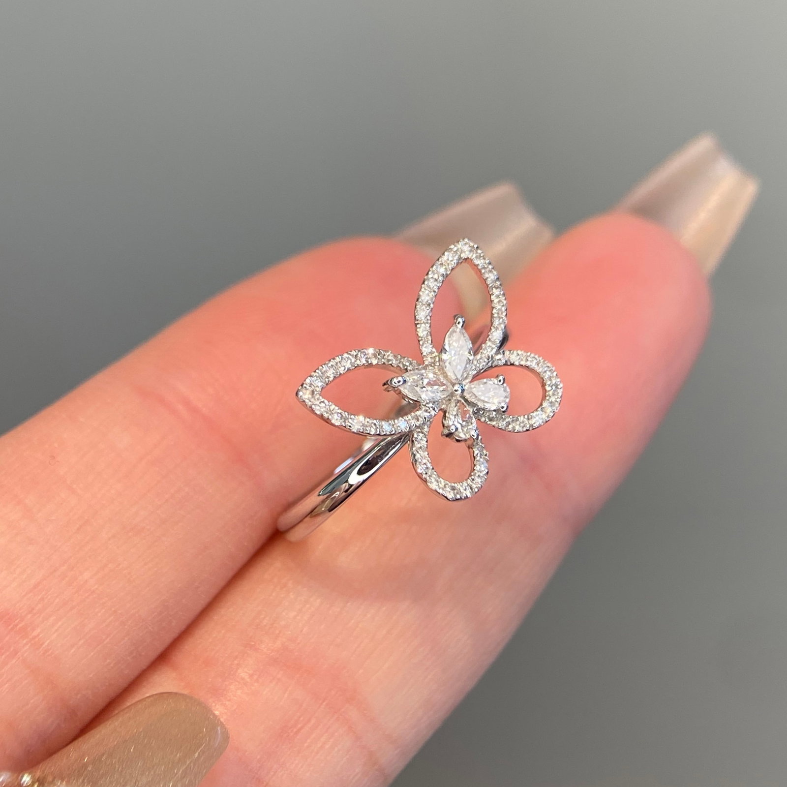 14k Gold 0.65 Ct Natural H Diamond & Butterfly Ring - 5