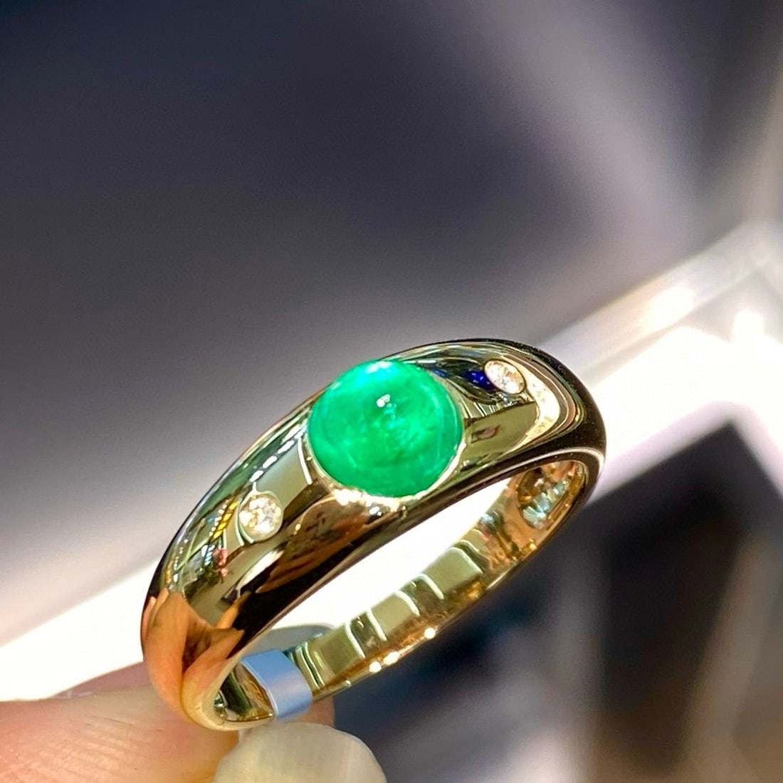 14k Gold 0.76 Ct Natural Emerald & Diamond Ring: Ref:230958207 // gold content:14k gold // ring size:7. 25us // // main gemstone:emerald // shape:round // carat weight:0. 76ct // color:green // treatment:natural // cut grade:g // // adjacent