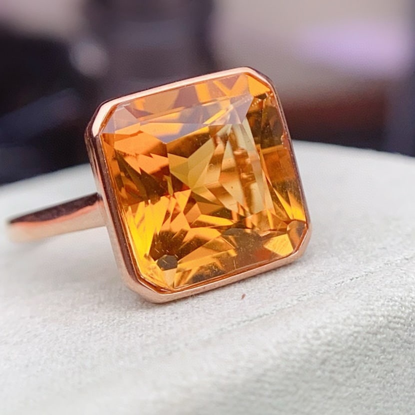 14k Gold 7.95 Ct Natural Citrine Ring: Ref:230958224 // gold content:14k gold // ring size:7. 25us // // main gemstone:citrine // shape:octagonal // carat weight:7. 95ct // color:yellow // treatment:natural // Condition: New Low Estimate: