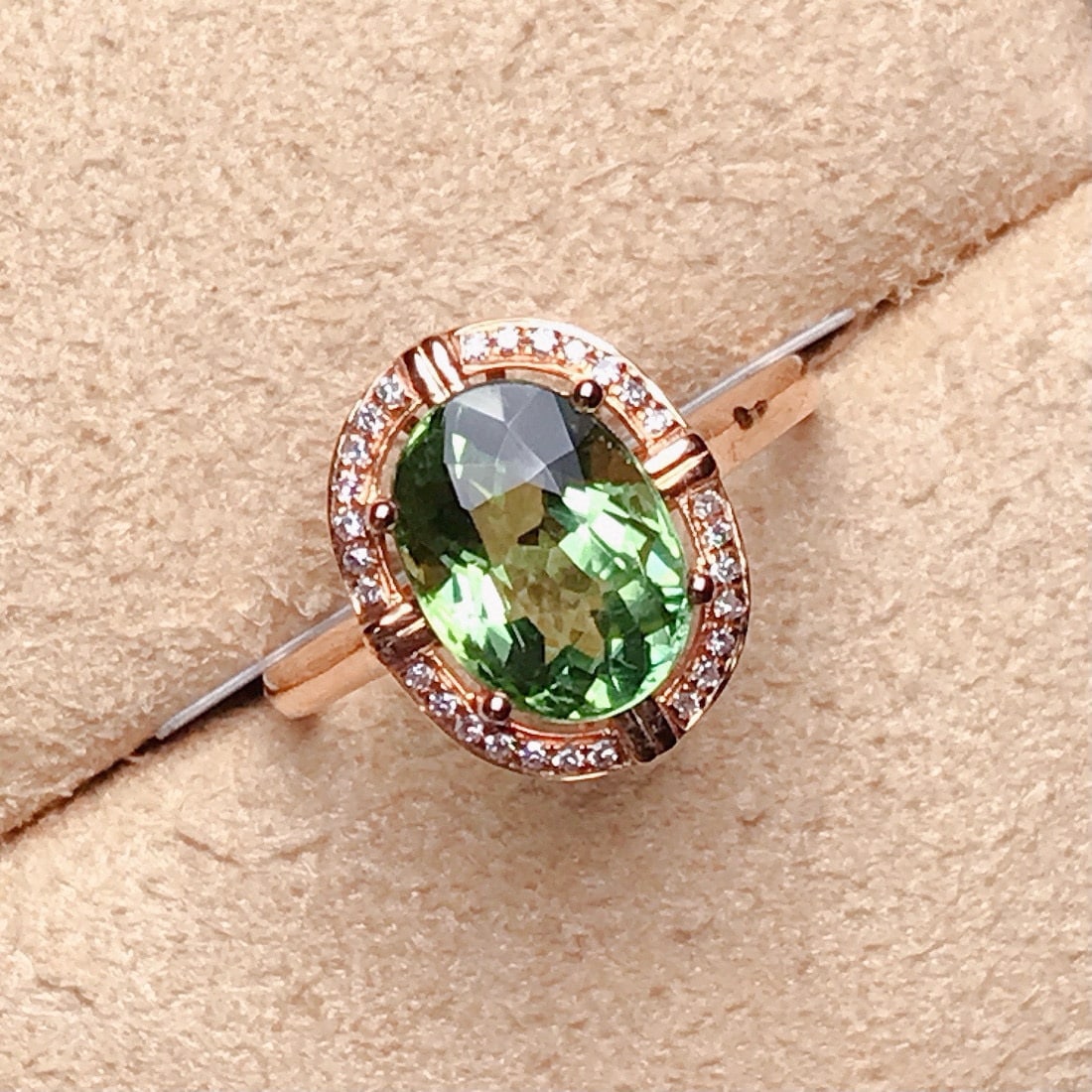 14k Gold 2.65 Ct Natural Tourmaline & Diamond Ring: Ref:230958234 // gold content:14k gold // ring size:7. 25us // // main gemstone:tourmaline // shape:oval // carat weight:2. 65ct // color:green // treatment:natural // // adjacent gemstone 2 :