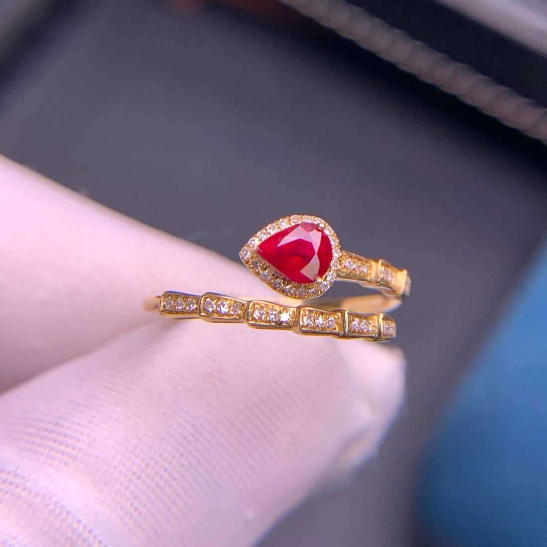 14k Gold 0.6 Ct Natural Ruby & Diamond Ring - 6