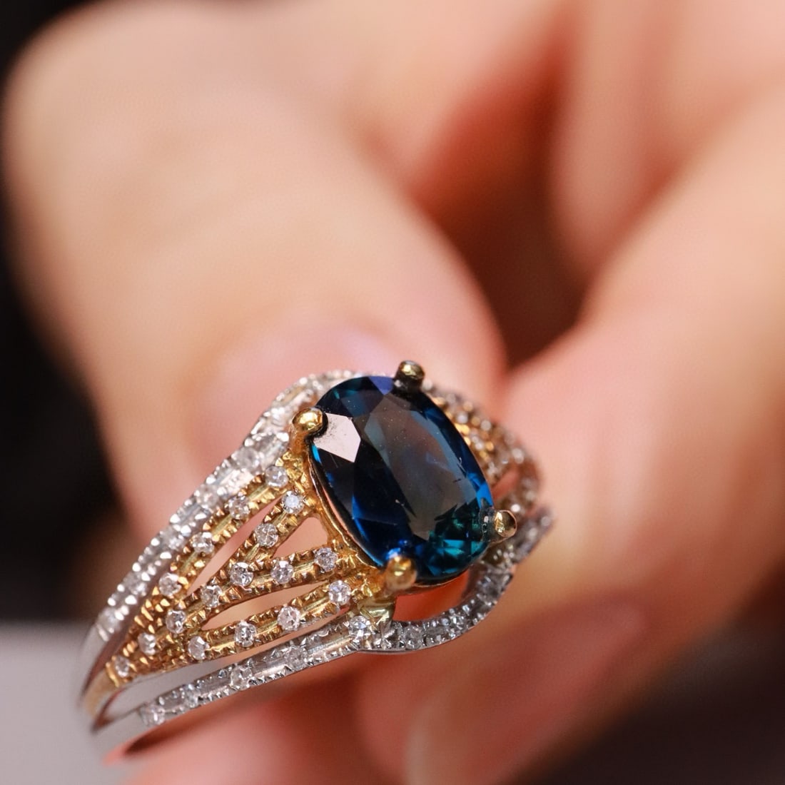 14k Gold 1.1 Ct Natural Sapphire & Diamond Ring - 2