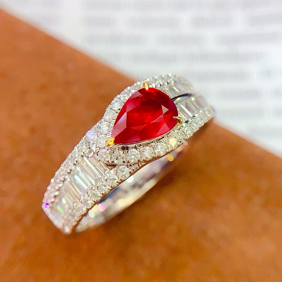 14k Gold 0.93 Ct Natural Ruby & Diamond Ring: Ref:230958383 // gold content:14k gold // ring size:7. 25us // // main gemstone:ruby // shape:pear // carat weight:0. 93ct // color:red // treatment:natural // // adjacent gemstone 2 : diamond // numb