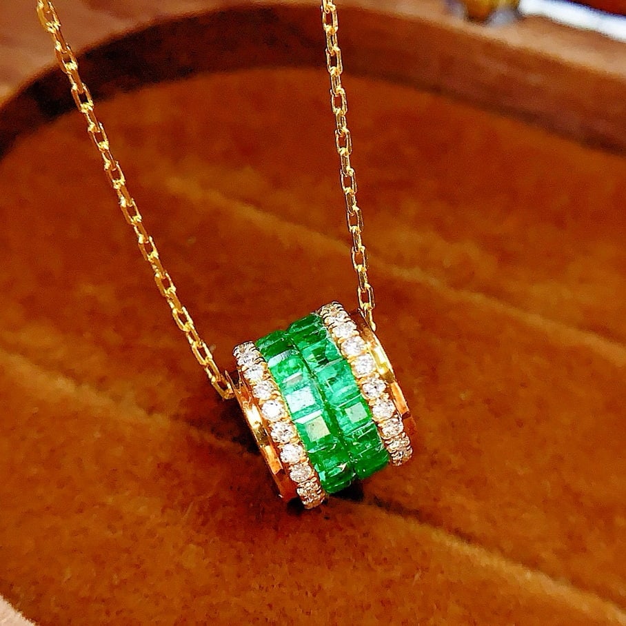 14k Gold 1 Ct Natural Emerald & Diamond Necklace - 2