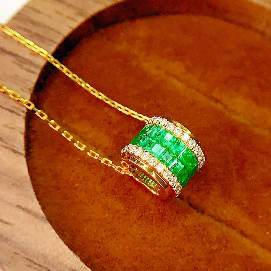 14k Gold 1 Ct Natural Emerald & Diamond Necklace - 4