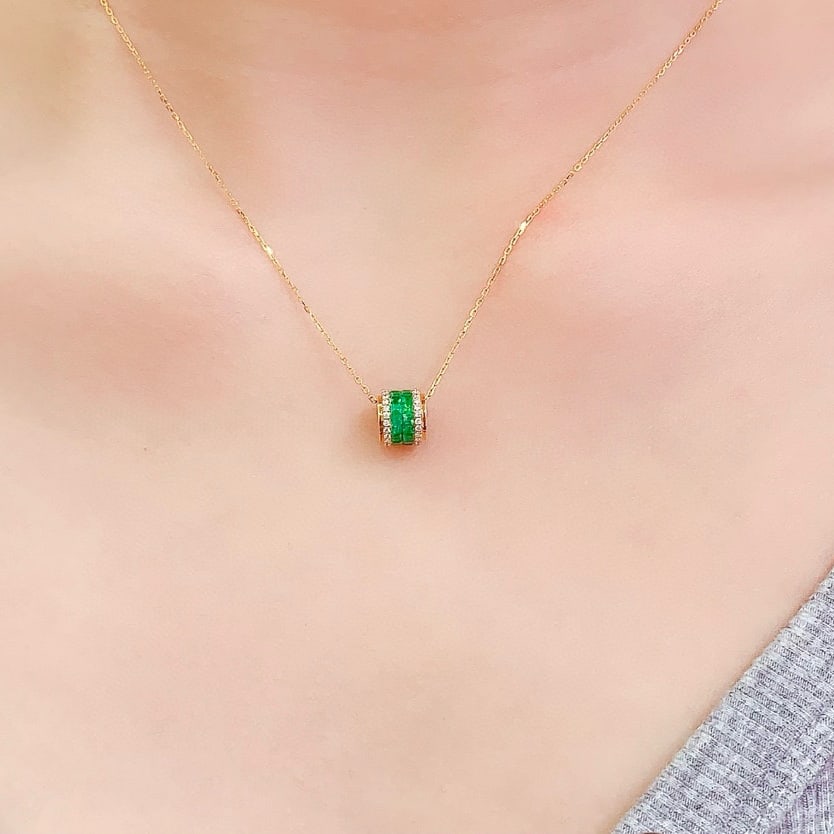 14k Gold 1 Ct Natural Emerald & Diamond Necklace - 6