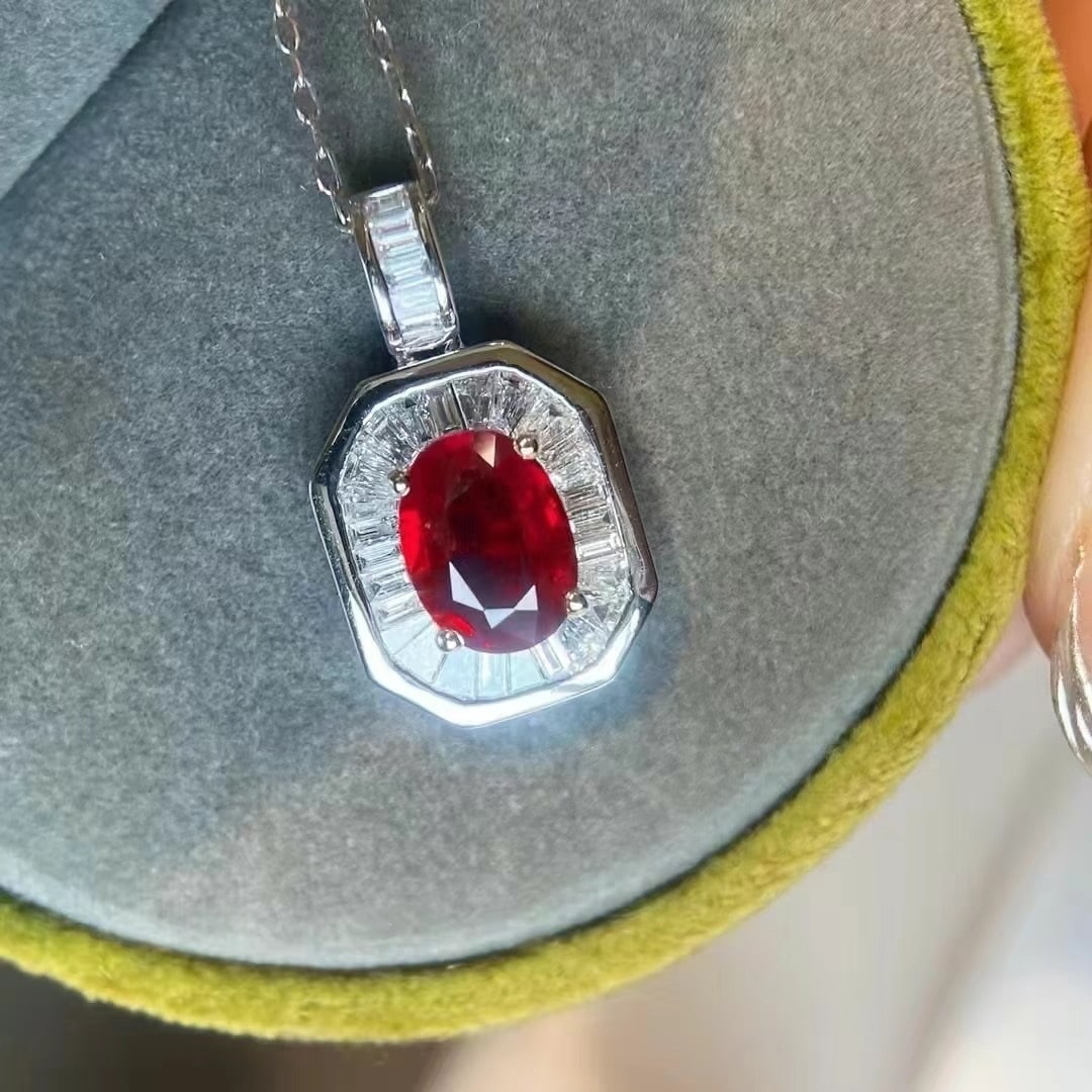 14k Gold 1.46 Ctw Natural Ruby & Diamond Pendant( Without Chain ): Ref:230963247 // gold content:14k gold // main gemstone:ruby // shape:oval // carat weight:1. 03ct // color:pigeonblood red // treatment:natural // // adjacent gemstone 2 : diamond // shape:baguette /