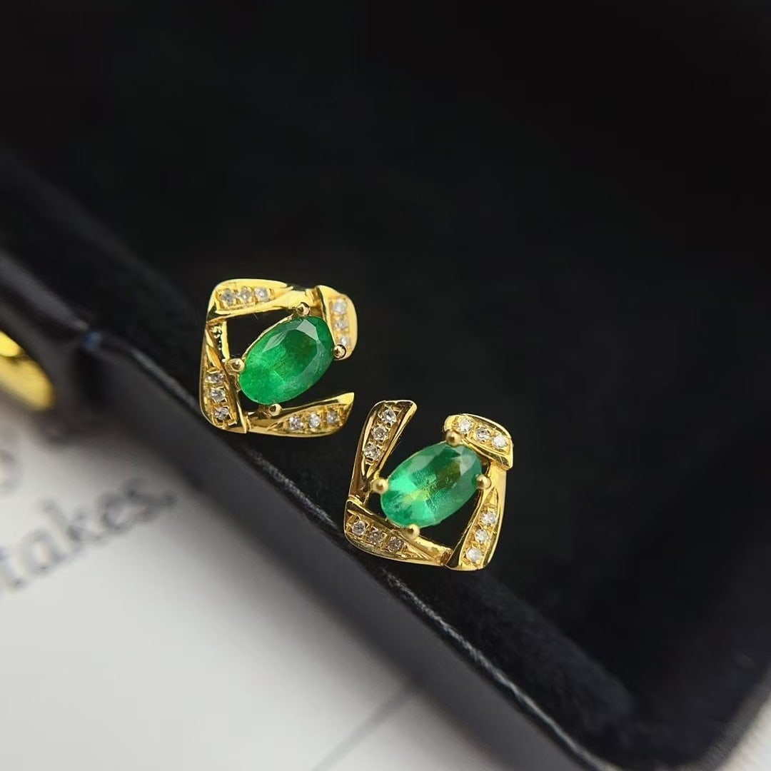14k Gold 0.80 Ct Natural Emerald & Diamond Earrings - 2
