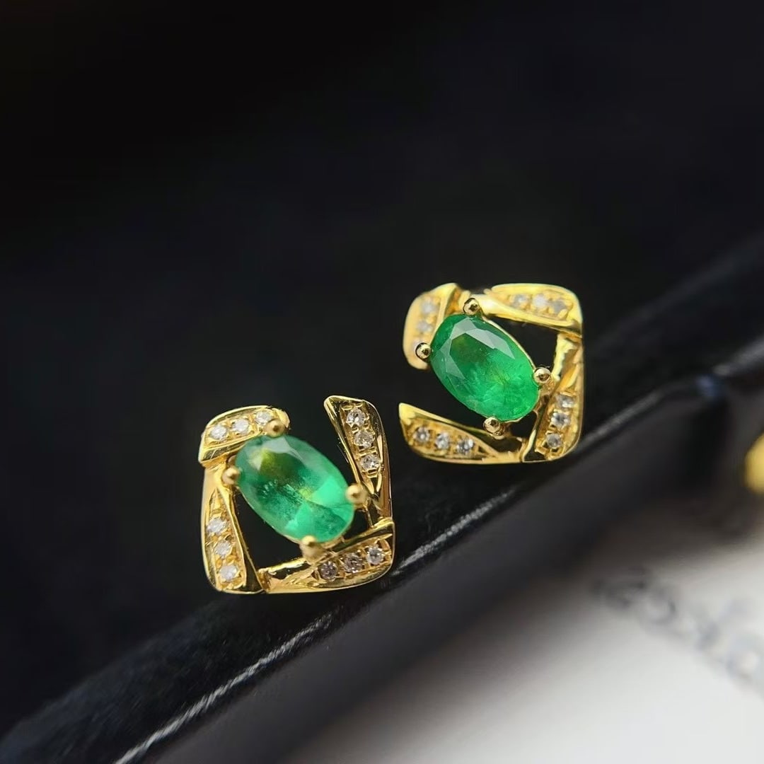 14k Gold 0.80 Ct Natural Emerald & Diamond Earrings - 3