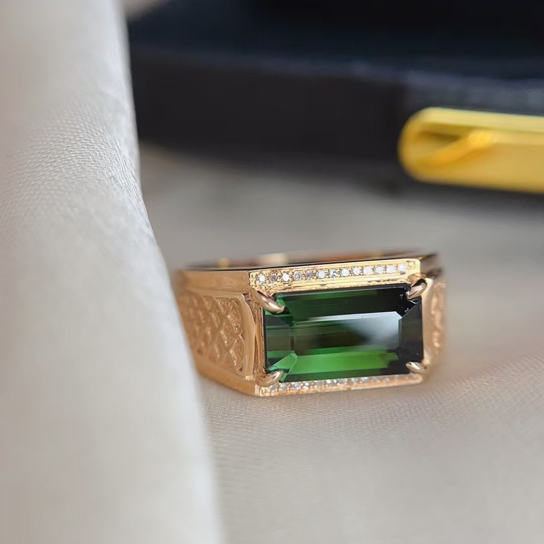 14k Gold 2.80 Ct Natural Tourmaline & Diamond & Men¡¯s Ring: Ref:230964136 // gold content:14k gold // ring size:8us // // main gemstone:tourmaline // shape:octagonal // carat weight:2. 80ct // color:green // treatment:natural // // adjacent gemstone 2 : diamon