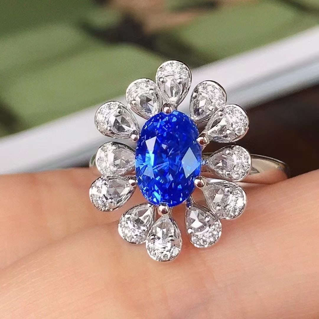 14k Gold 3.11 Ctw Natural Sapphire & Diamond Ring: Ref:230964207 // gold content:14k gold // ring size:7. 25us // // main gemstone:sapphire // shape:oval // carat weight:2. 62ct // color:cornflower blue // treatment:natural // // adjacent gemstone 2