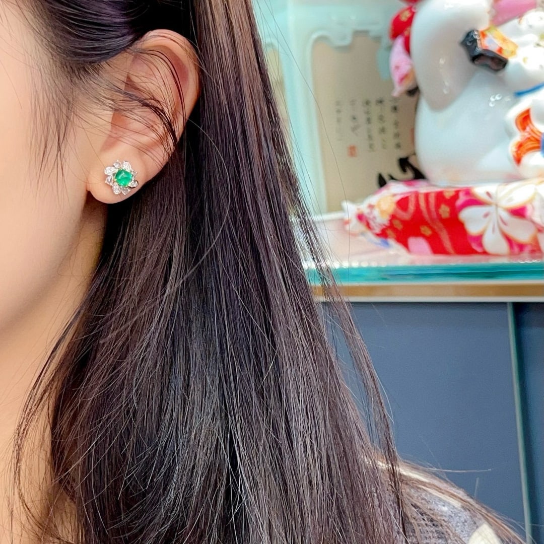 14k Gold 1.17 Ctw Vivid Green Natural Emerald & Diamond Earrings - 4