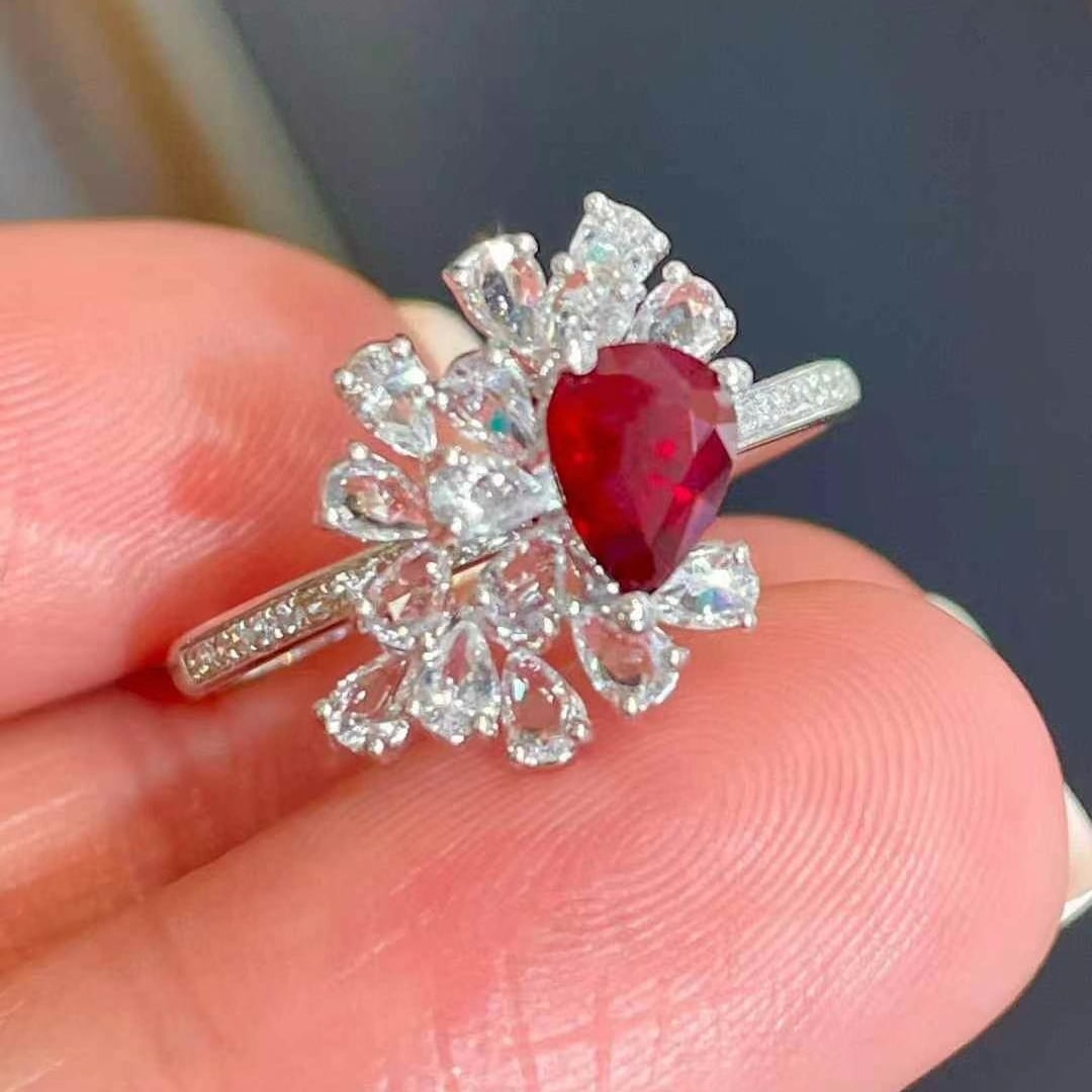 14k Gold 0.7 Ct Natural Ruby & Diamond & Sapphire Ring: Ref:230964330 // gold content:14k gold // ring size:7. 25us // // main gemstone:ruby // shape:pear // carat weight:0. 7ct // color:pigeonblood red // treatment:natural // // adjacent gemstone 2 :