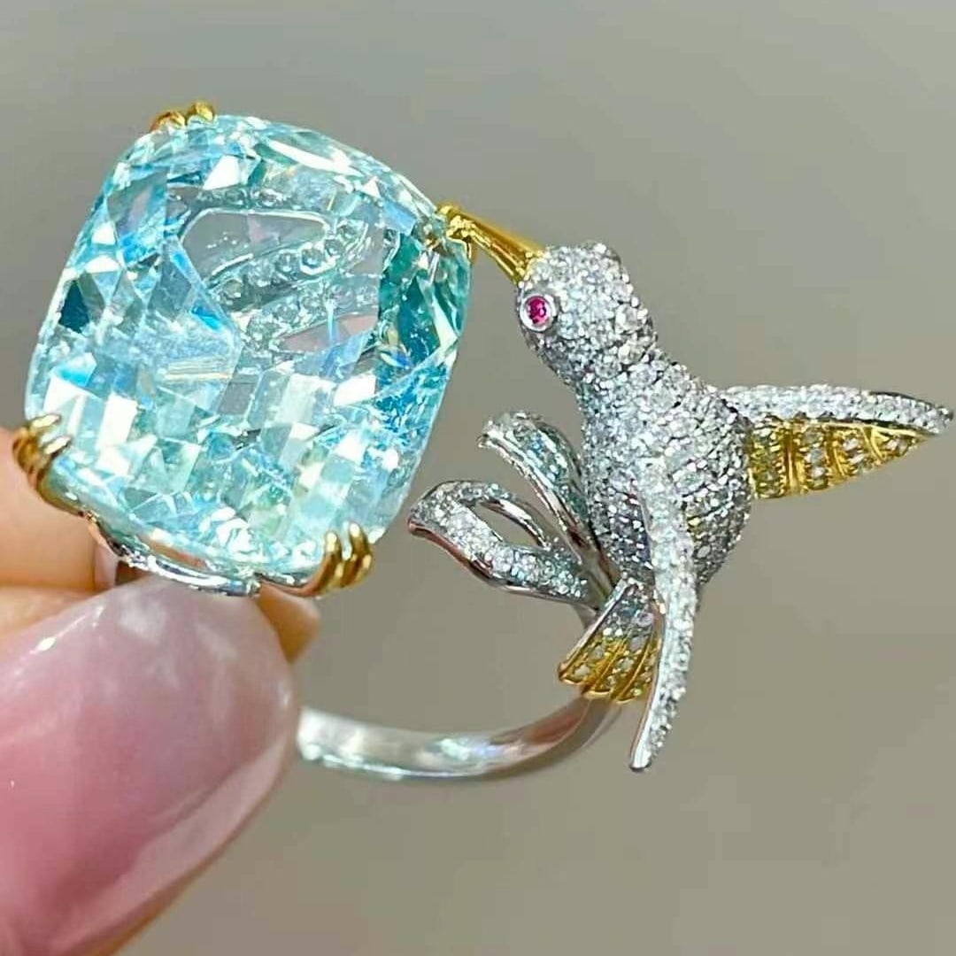 14k Gold 12.85 Ct Natural Aquamarine & Diamond Ring: Ref:230964338 // gold content:14k gold // ring size:7. 25us // // main gemstone:aquamarine // shape:cushion // carat weight:12. 85ct // color:blue // treatment:natural // // adjacent gemstone 2 :