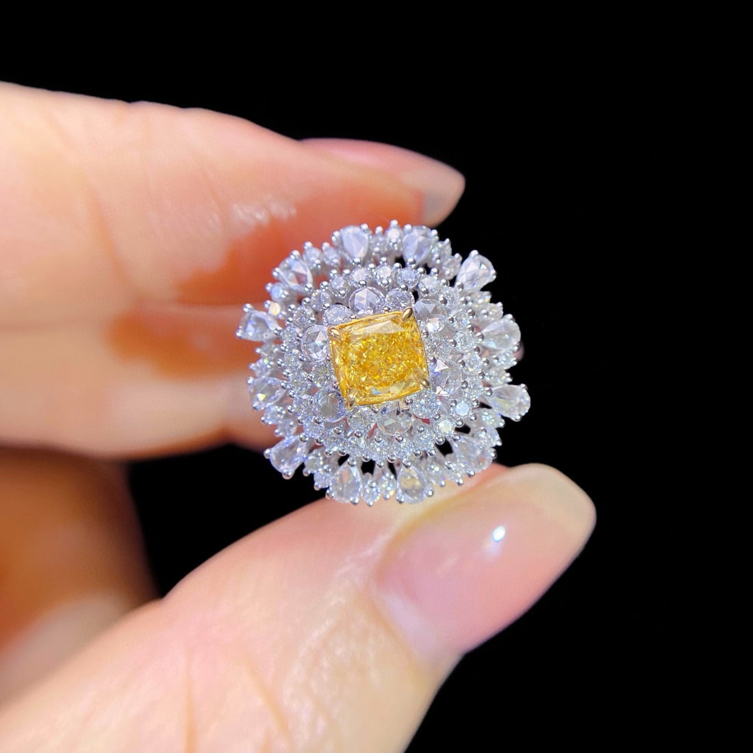 Gia Certified 14k Gold 2.36 Ctw Natural Yellow Diamond & Diamond Ring/pendant( Without Chain ): Ref:230964393 // gold content:14k gold // ring size:7. 25us // // main gemstone:yellow diamond // certified:gia // shape:cushion // carat weight:1. 00ct // clarity grade:vs2 // color:yellow //
