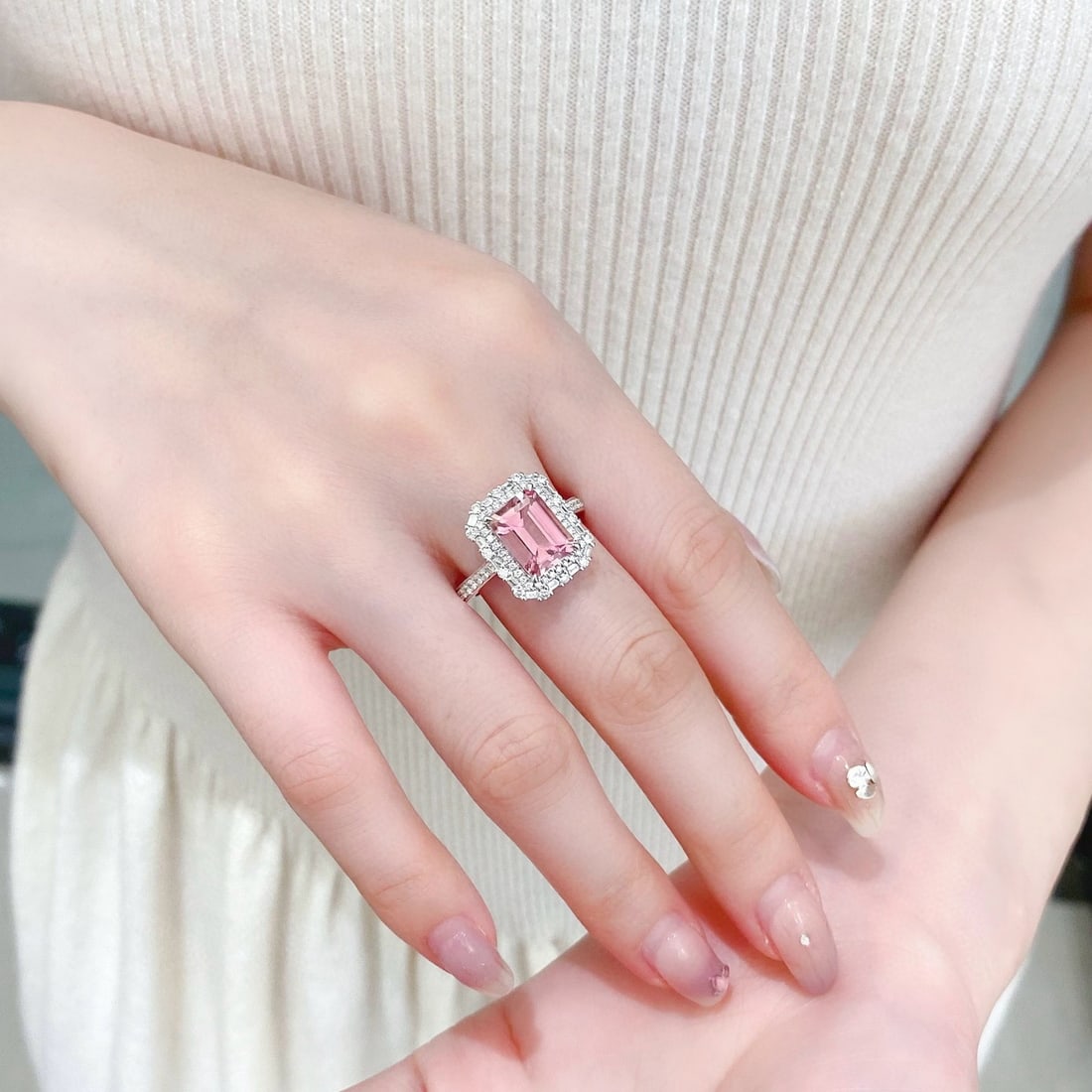 14k Gold 2.67 Ctw Natural Morganite & Diamond Ring - 2