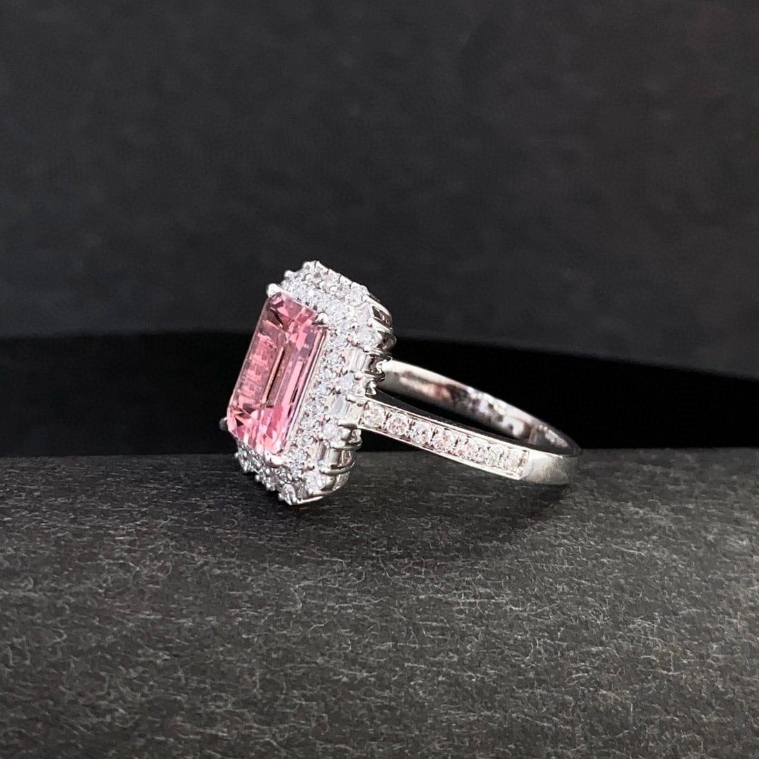 14k Gold 2.67 Ctw Natural Morganite & Diamond Ring - 5