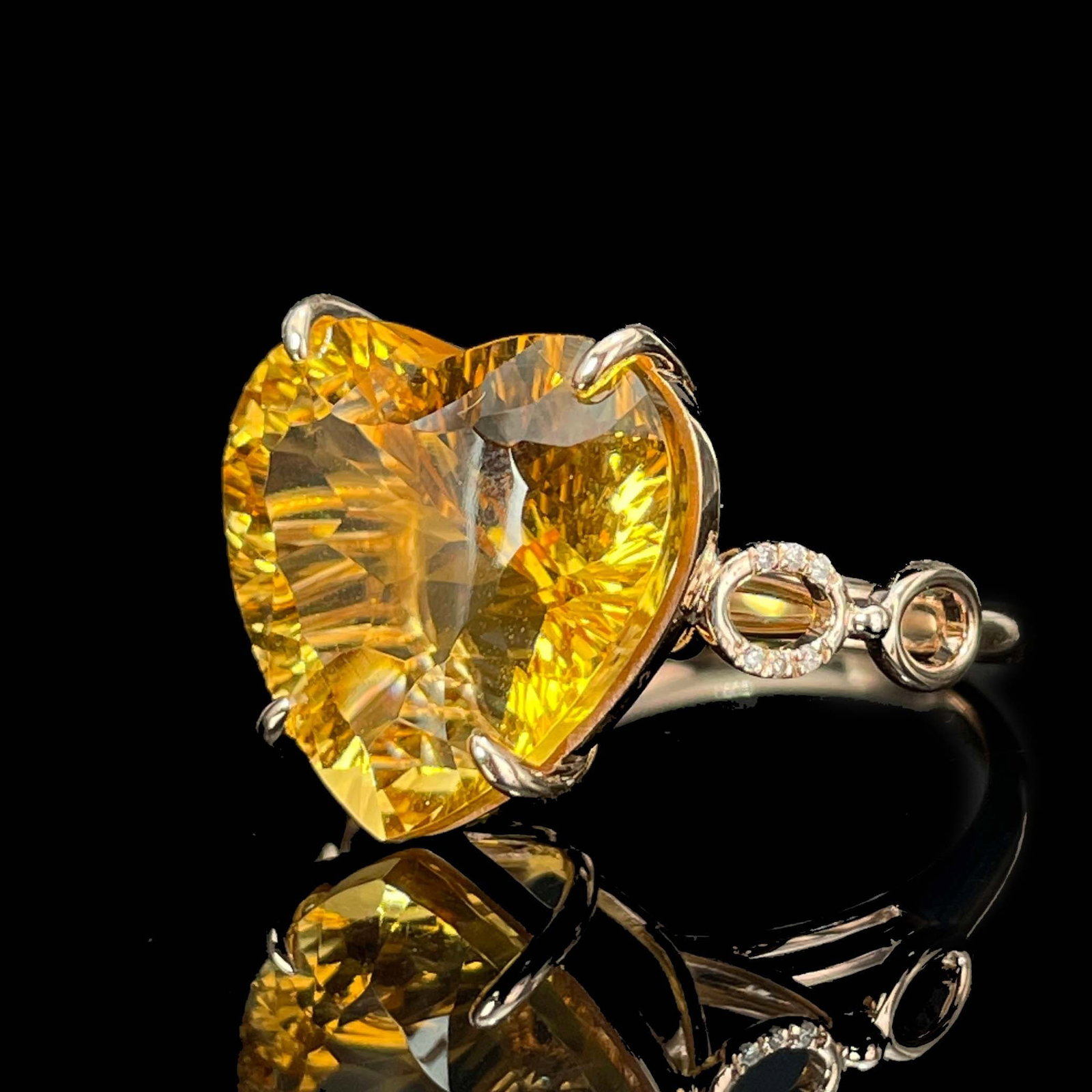 14k Gold 8.90 Ct Natural Citrine & Diamond Ring - 3