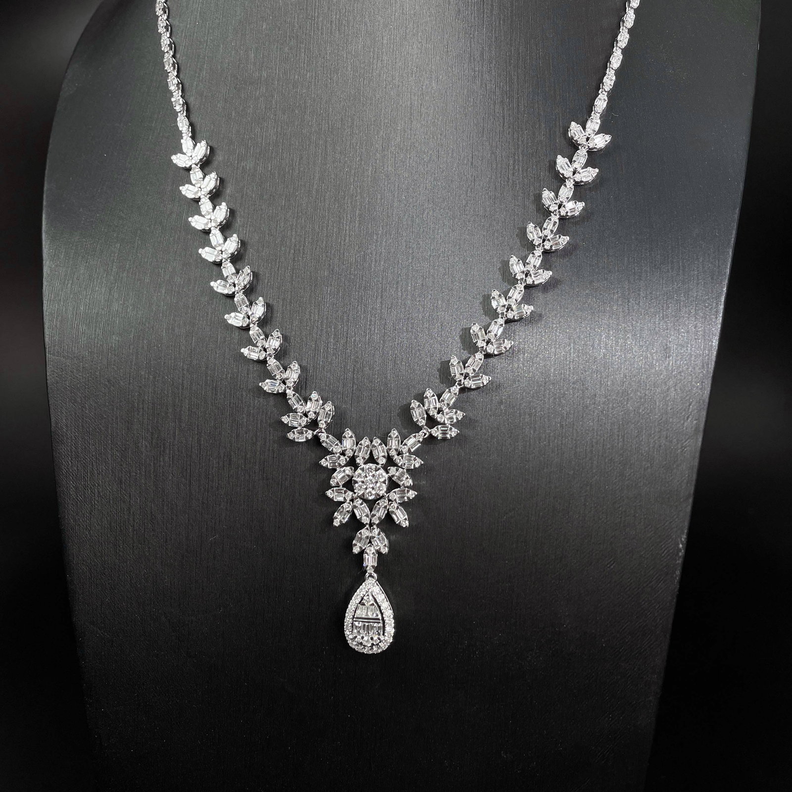 14k Gold 3.80 Ct Natural H Diamond Necklace - 5