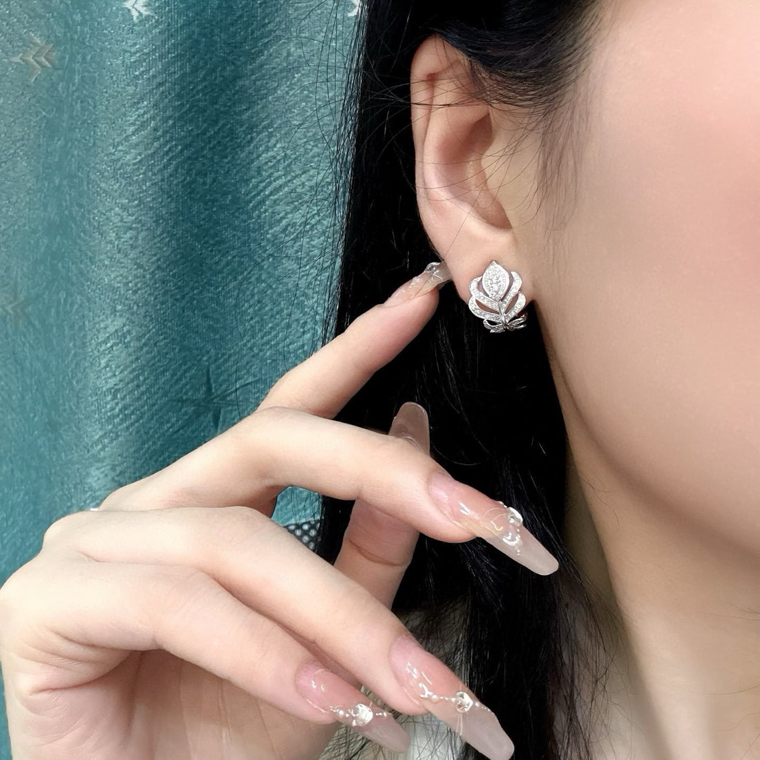 14k Gold 0.54 Ct Natural H Diamond Earrings - 3