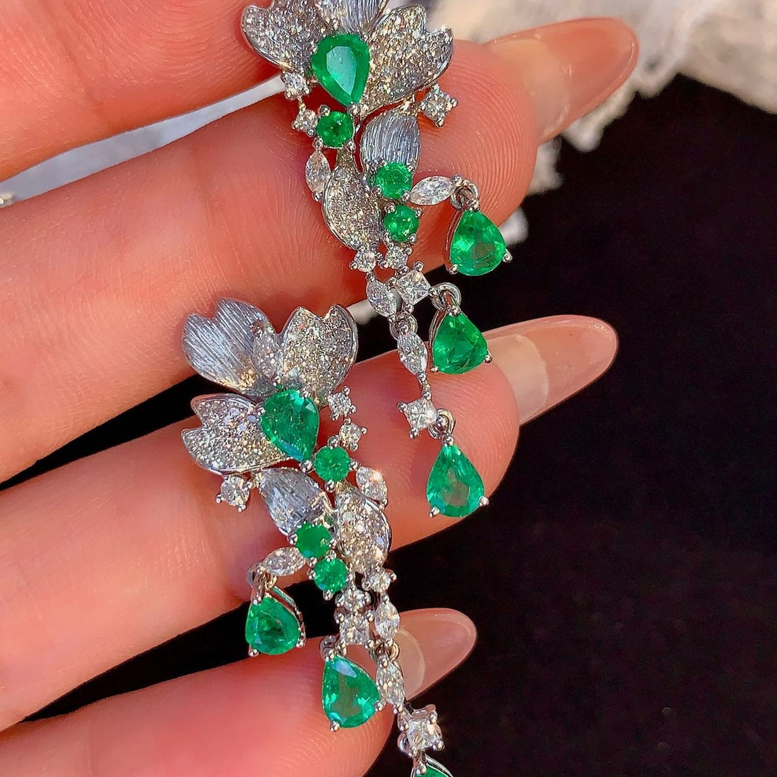 14k Gold 3.44 Ctw Vivid Green Natural Emerald & Diamond Earrings - 4