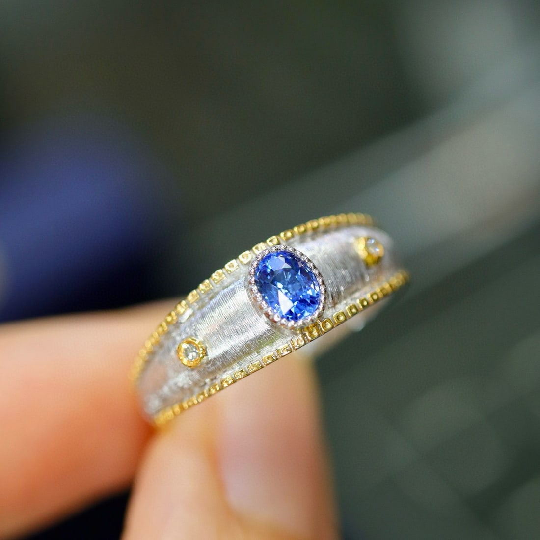 14k Gold 0.47 Ctw Natural Sapphire & Diamond Ring: Ref:230965167 // gold content:14k gold // ring size:7. 25us // // main gemstone:sapphire // shape:oval // carat weight:0. 45ct // color:blue // treatment:natural // // adjacent gemstone 2 : diamond