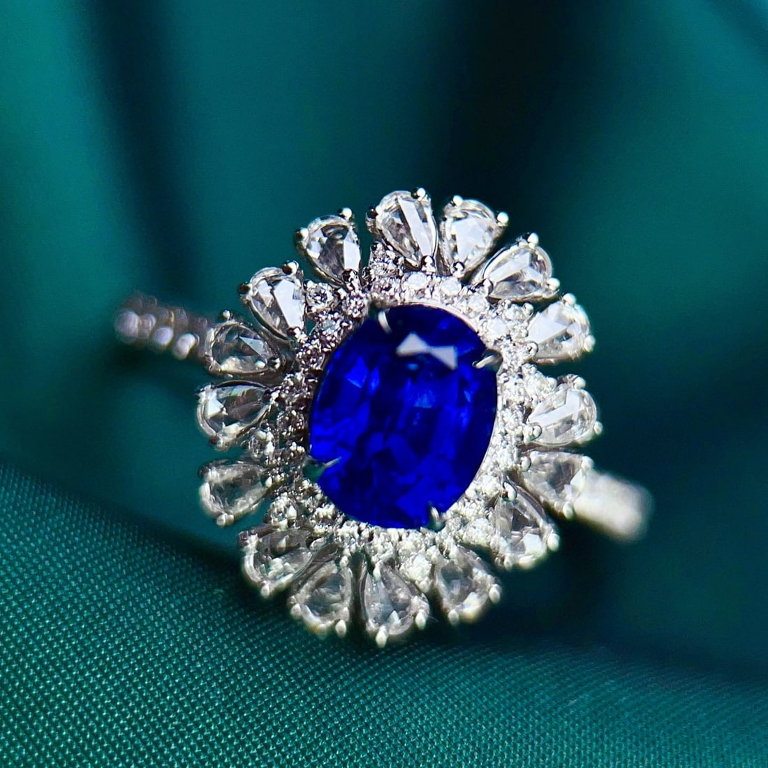 14k Gold 2.41 Ctw Natural Sapphire & Diamond Ring: Ref:230965215 // gold content:14k gold // ring size:7. 25us // // main gemstone:sapphire // shape:oval // carat weight:1. 78ct // color:royal blue // treatment:natural // // adjacent gemstone 2 :