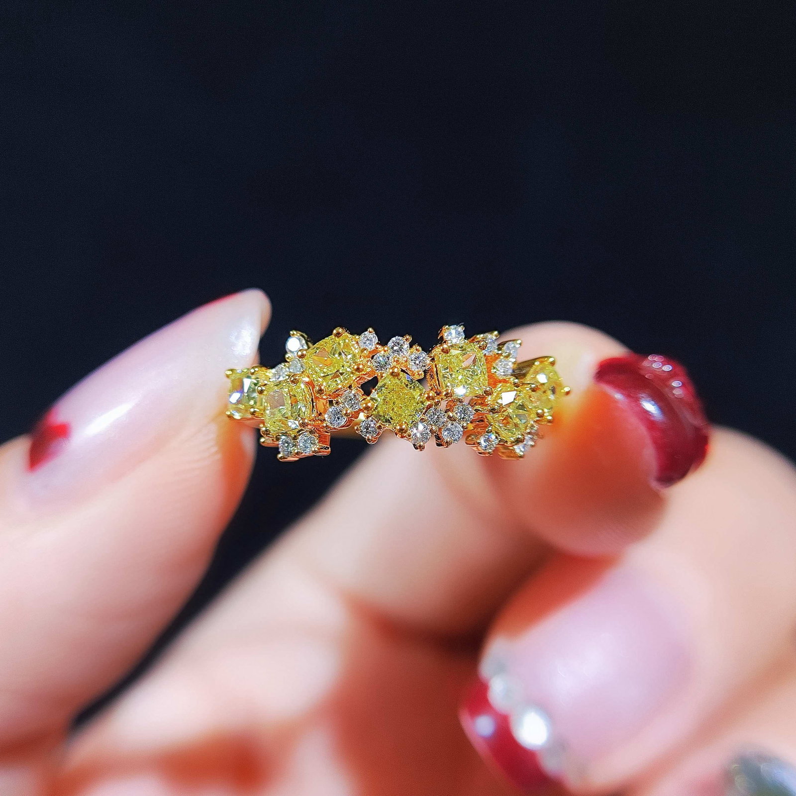14k Gold 0.98 Ctw Natural Yellow Diamond & Diamond Ring: Ref:230965236 // gold content:14k gold // ring size:7. 25us // // main gemstone:yellow diamond // shape:cushion // carat weight:0. 85ct // color:yellow // treatment:natural // // adjacent gemstone 2 :