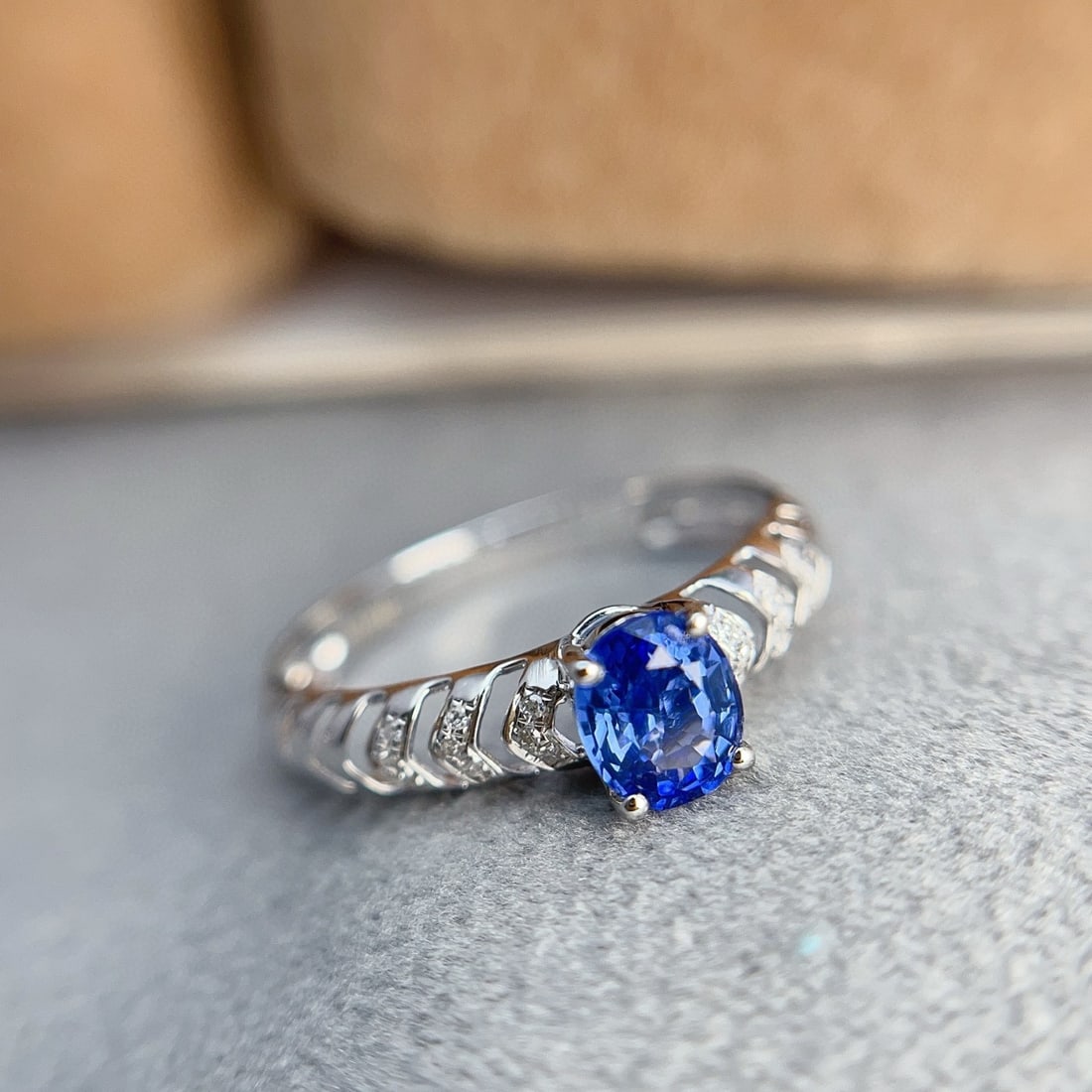 14k Gold 0.88 Ct Natural Sapphire & Diamond Ring (1 of 4)