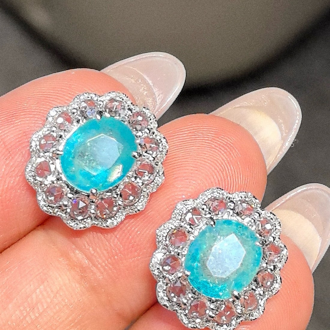 14k Gold 5.54 Ctw Natural Paraiba Tourmaline & Sapphire Earrings: Ref:230966032 // gold content:14k gold // main gemstone:paraiba tourmaline // shape:oval // carat weight:3. 78ct // color:blue // treatment:natural // // adjacent gemstone 2 : sapphire // shape:round 