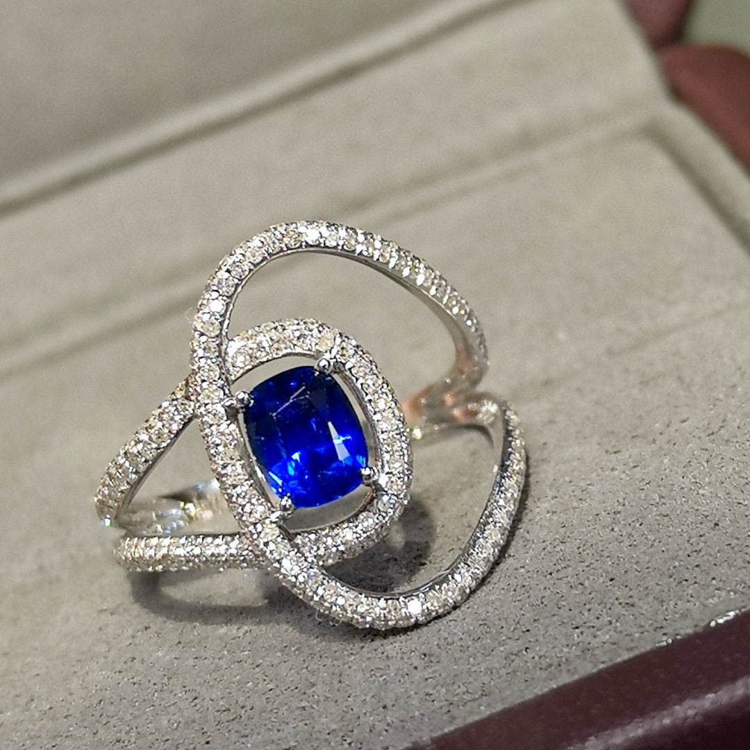 14k Gold 1.71 Ctw Natural Sapphire & Diamond Ring: Ref:230966044 // gold content:14k gold // ring size:7. 25us // // main gemstone:sapphire // shape:cushion // carat weight:1. 08ct // color:royal blue // treatment:natural // // adjacent gemstone 2 :