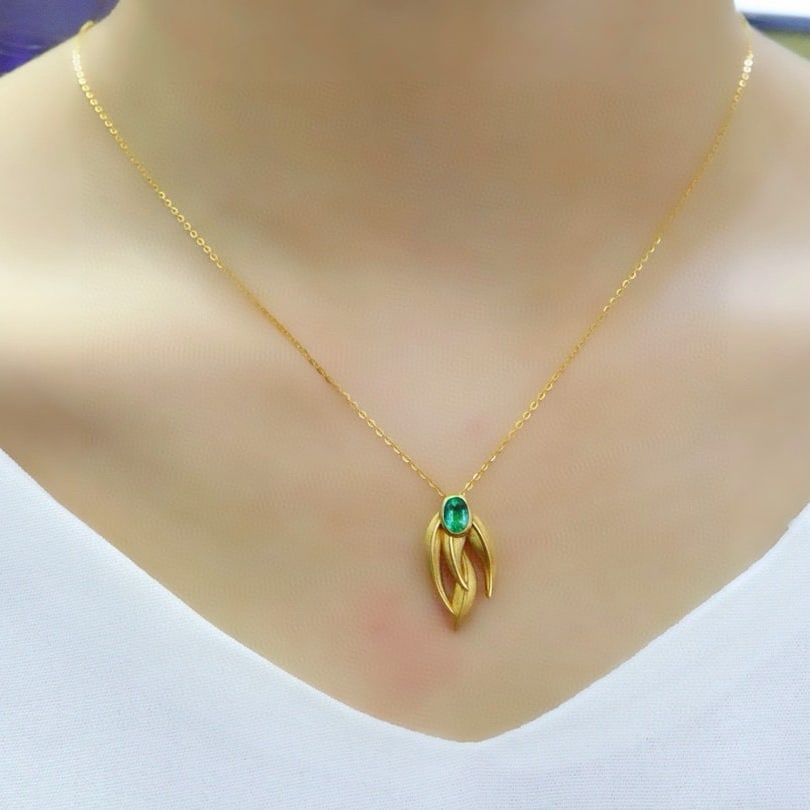 14k Gold 0.56 Ct Natural Emerald Necklace - 6