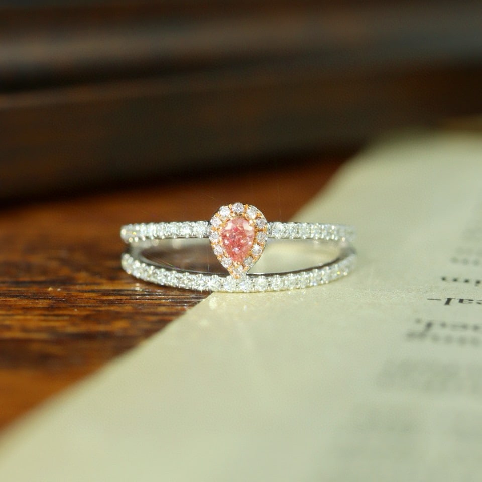 14k Gold 0.34 Ctw Natural Pink Diamond & Diamond Ring: Ref:230966172 // gold content:14k gold // ring size:7. 25us // // main gemstone:pink diamond // shape:pear // carat weight:0. 12ct // color:pink // treatment:natural // // adjacent gemstone 2 :