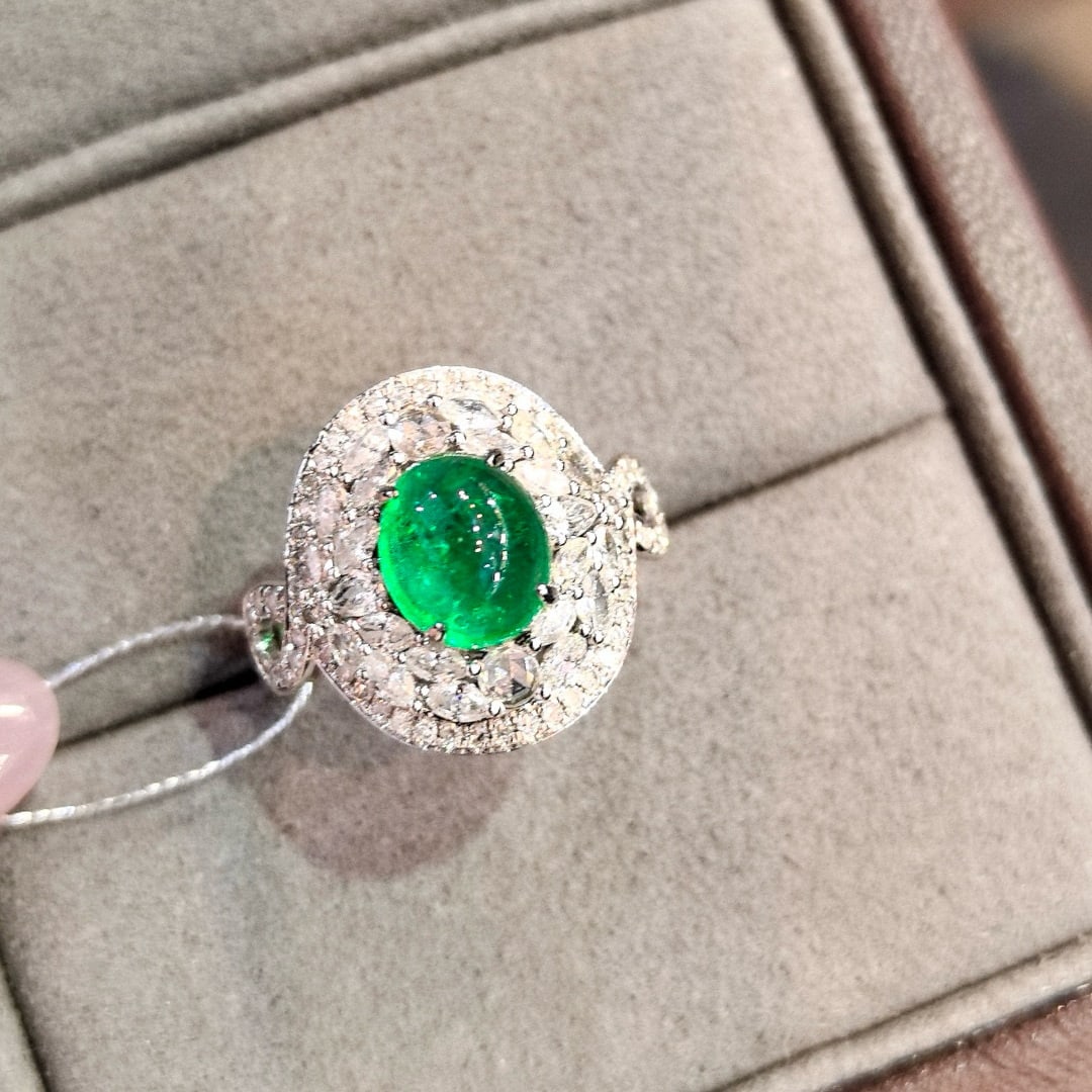 14k Gold 3.41 Ctw Vivid Green Natural Emerald & Diamond Ring (1 of 6)