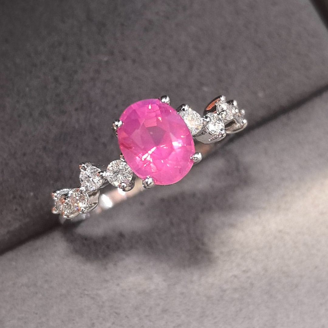 14k Gold 1.91 Ctw Natural Sapphire & Diamond Ring: Ref:230966278 // gold content:14k gold // ring size:7. 25us // // main gemstone:sapphire // shape:oval // carat weight:1. 63ct // color:pink // treatment:natural // // adjacent gemstone 2 : diamond