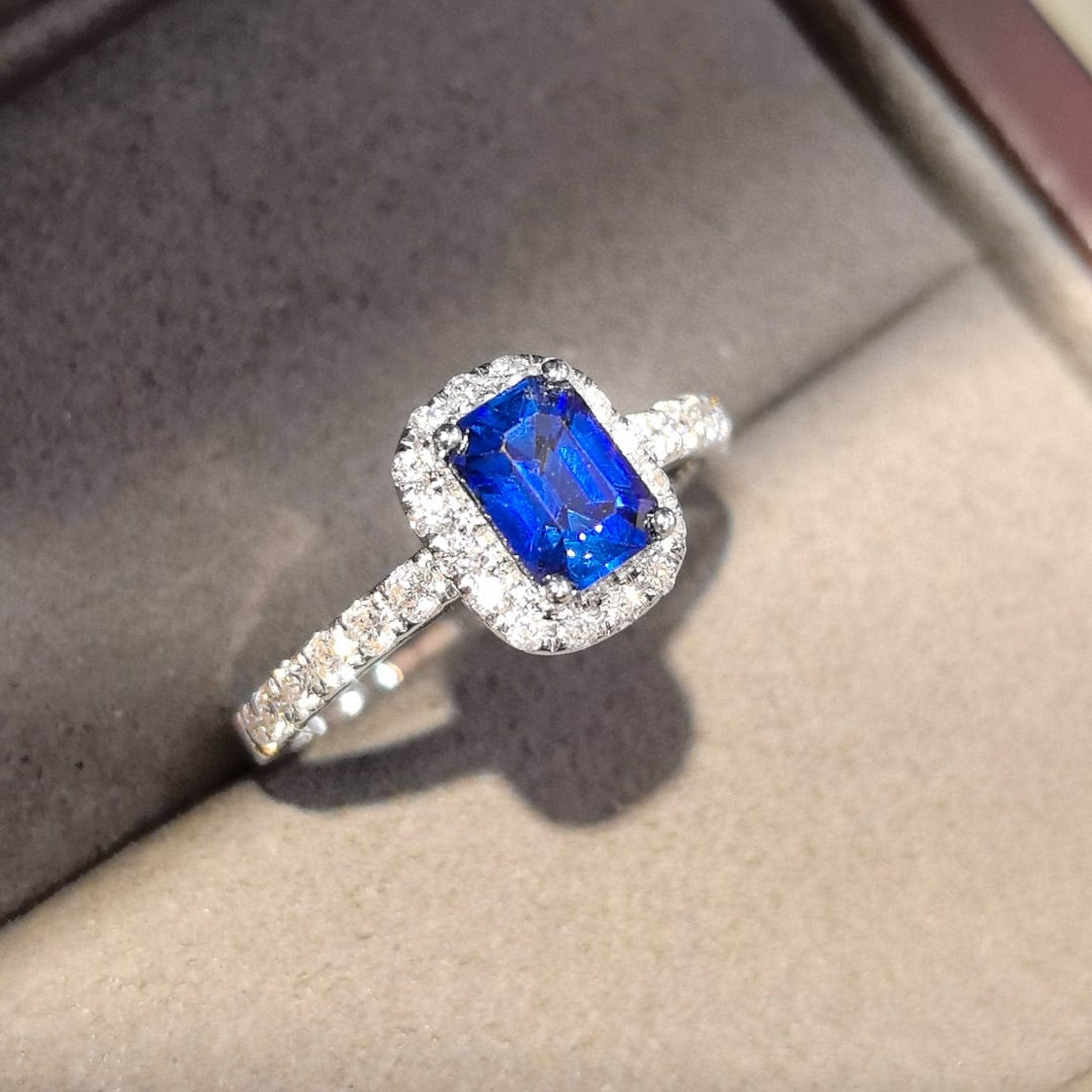 14k Gold 1.39 Ctw Natural Sapphire & Diamond Ring: Ref:230966282 // gold content:14k gold // ring size:7. 25us // // main gemstone:sapphire // shape:octagonal // carat weight:0. 99ct // color:blue // treatment:natural // // adjacent gemstone 2 :