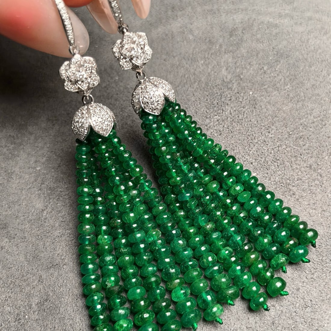 14k Gold 61.34 Ctw Natural Emerald & Diamond Earrings: Ref:230966291 // gold content:14k gold // main gemstone:emerald // shape:bead // carat weight:60ct // color:green // treatment:natural // // adjacent gemstone 2 : diamond // shape:round // carat