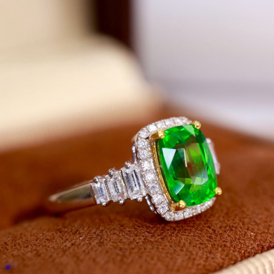 14k Gold 2.05 Ctw Natural Tsavorite & Diamond Ring - 2