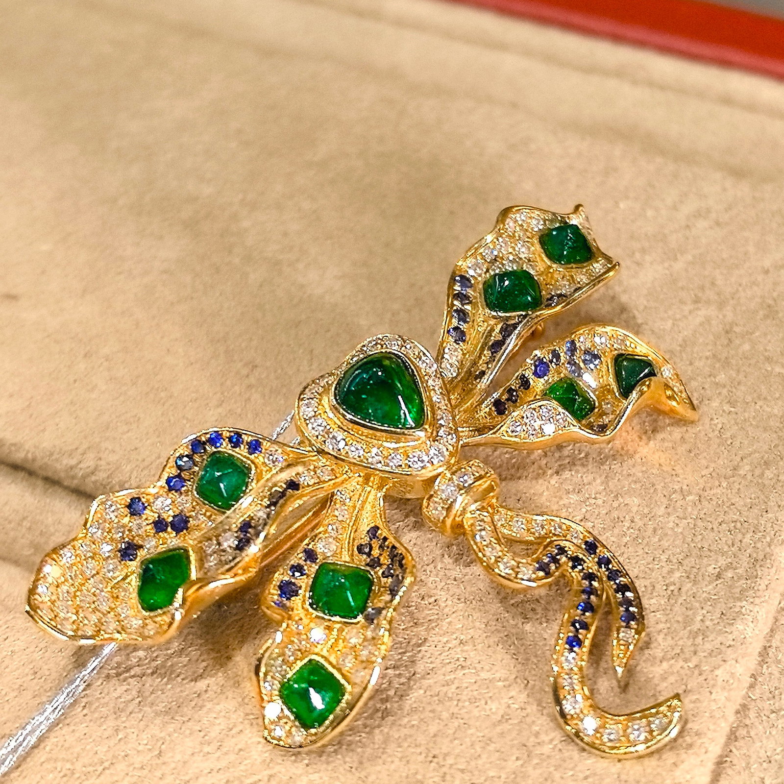 14k Gold 5.25 Ctw Natural Emerald & Diamond Brooch/pendant( Without Chain ) - 2
